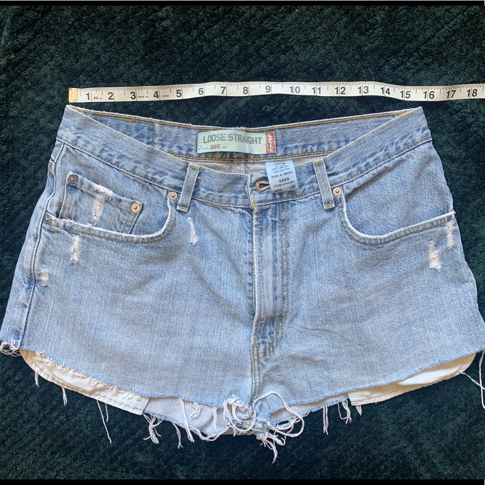 Vintage Levi’s 569 Cutoff Shorts